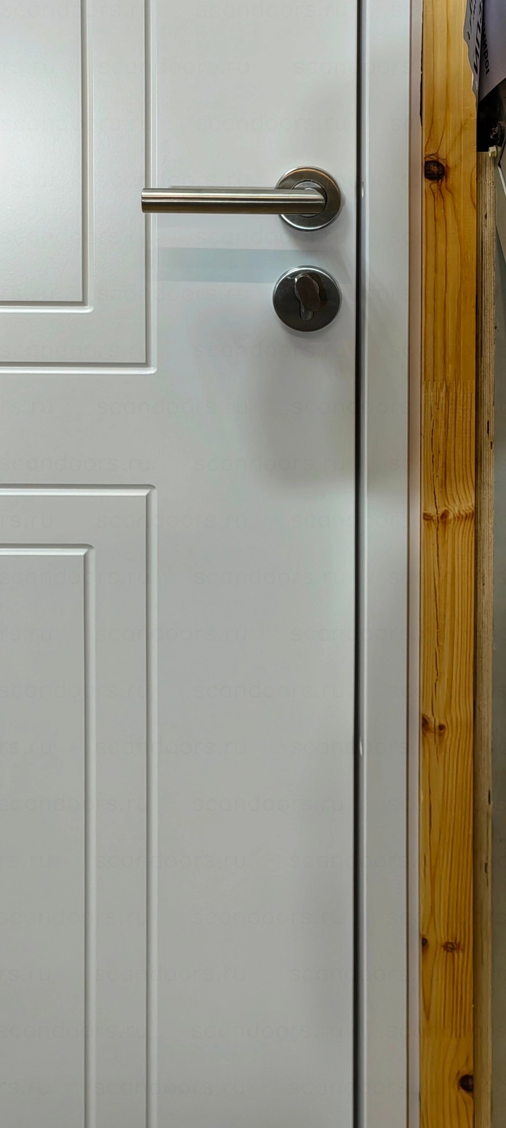 Фото 7 - Морозостойкая деревянная входная дверь Scandoors CW09 Arctic с дверным полотном толщиной 100мм и 3–я рядами уплотнения Scandoors: производство и монтаж