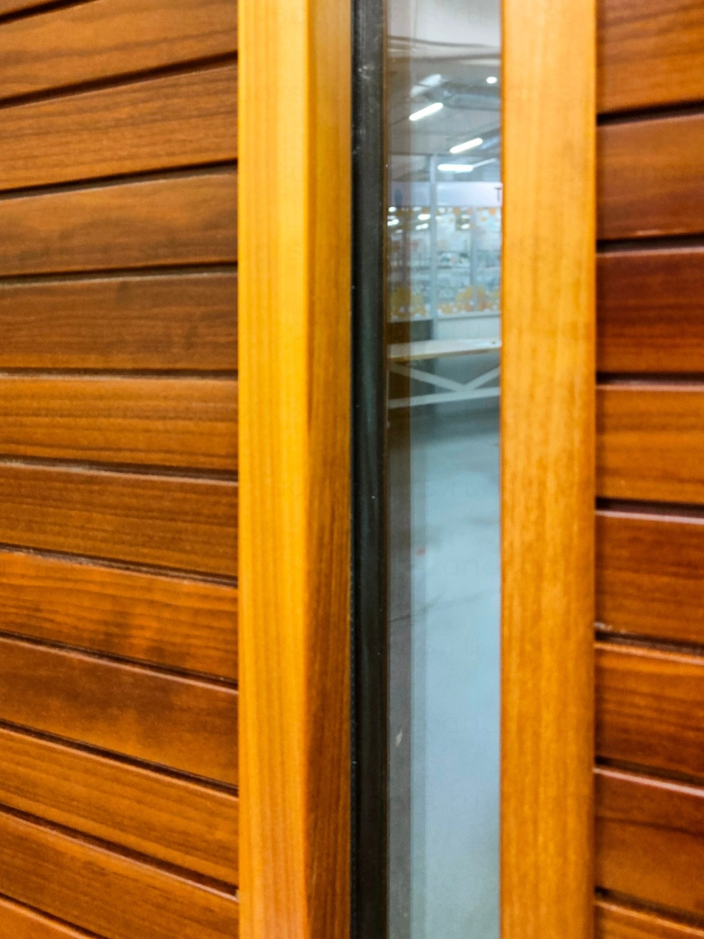 Фото 5 - Морозостойкая дверь Scandoors Planken Thermo. Отделка из термоосины, противоотжимной замок Assa 310 Scandoors: производство и монтаж