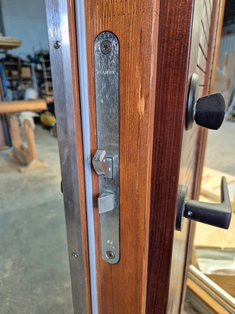 Фото 3 - Морозостойкие двери Scandoors Planken из термоосины – натуральная красота и сила! Scandoors: производство и монтаж