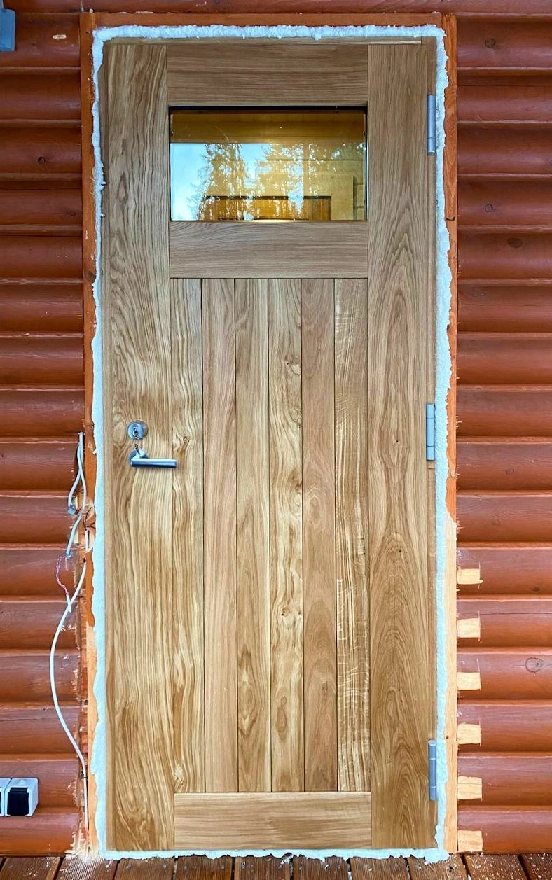 Фото 2 - Премиальная морозостойкая дверь с отделкой из массива дуба Scandoors Wood Scandoors: производство и монтаж