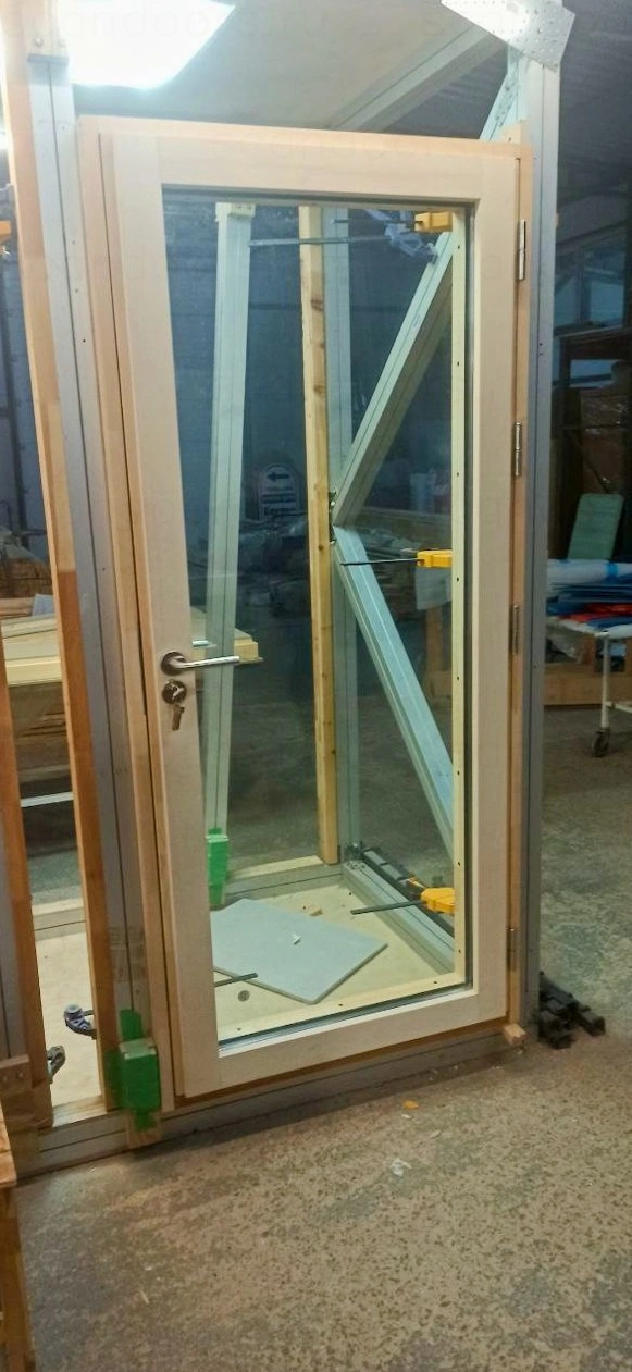 Фото 1 - scandiplus Террасные входные двери с двухкамерным стеклопакетом Scandi Plus Thermo Scandoors: производство и монтаж