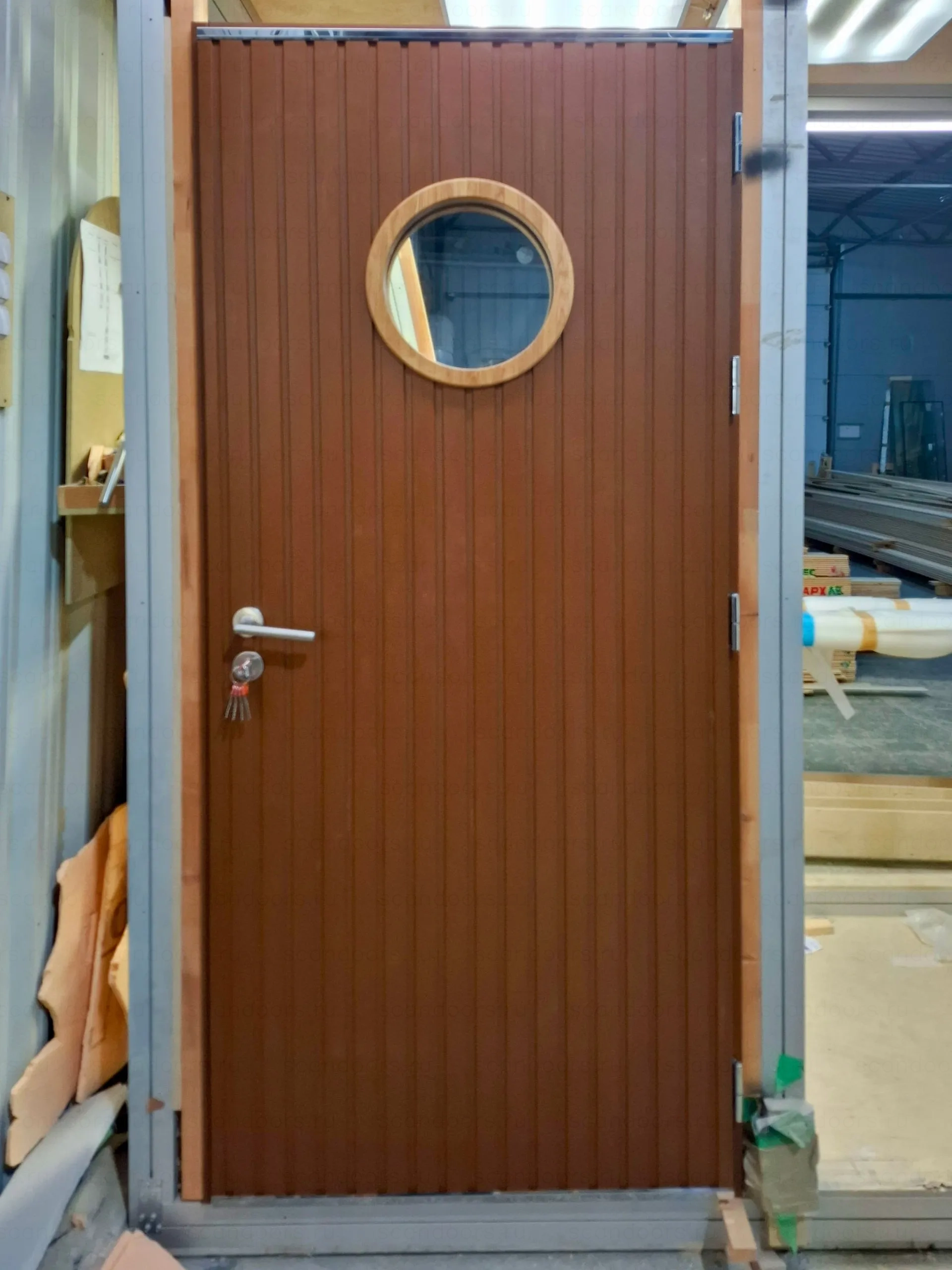 Уличная дверь Scandoors Planken для установки без холодного тамбура