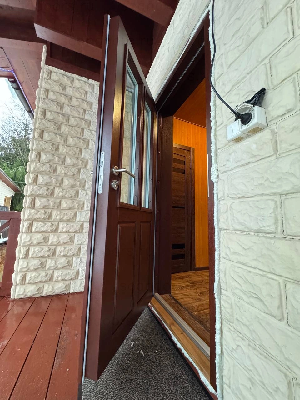 Фото 6 - 🚪🔥Scandoors Wood – морозостойкая дверь из массива дуба, созданная для самых суровых зим и взыскательных ценителей, дверь в которой престиж совмещает инженерную точность Scandoors: производство и монтаж