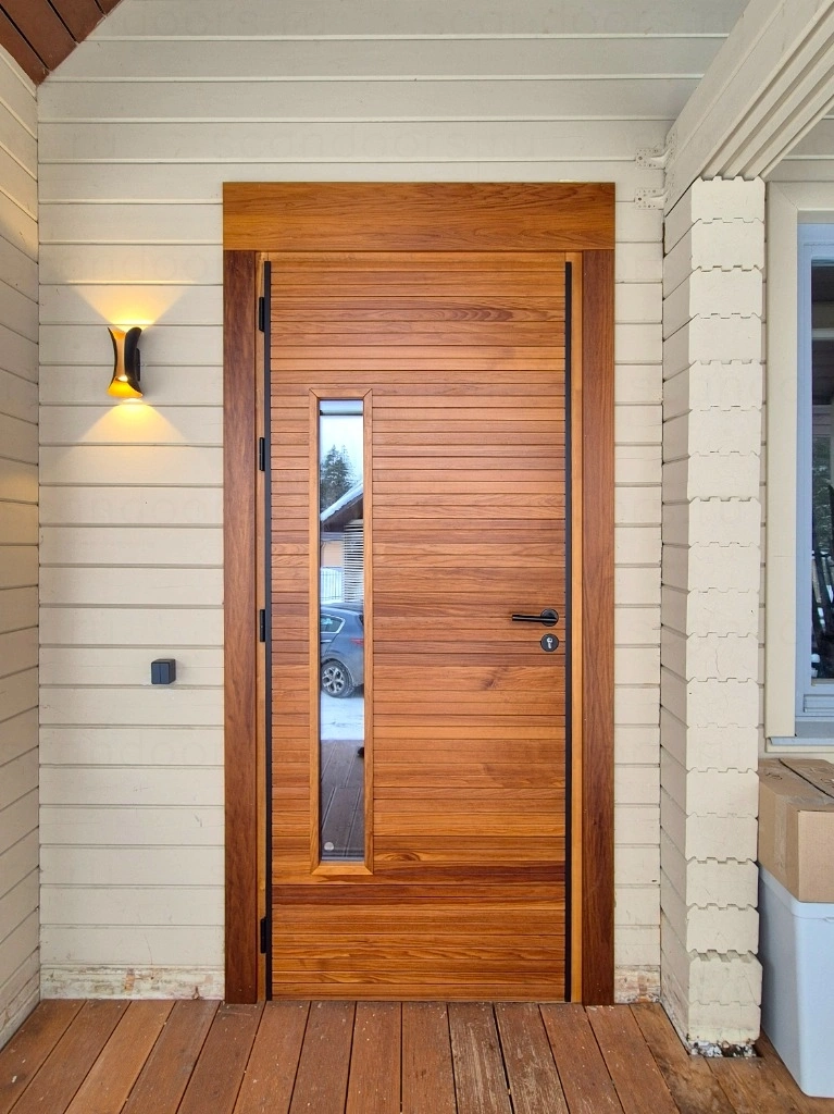 Фото 6 - Какую входную дверь выбрать в дом: плюсы термодерева Scandoors: производство и монтаж